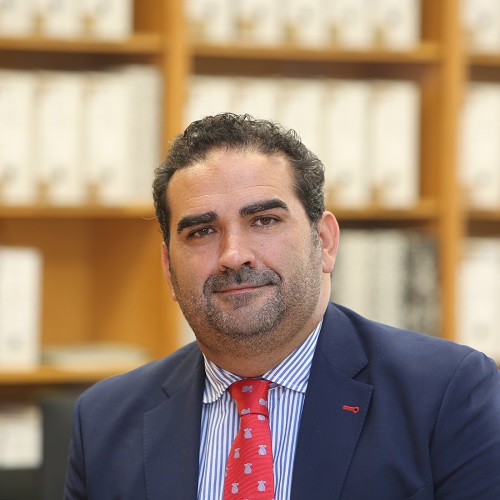 Entrevista con Manuel Cardeña: «las elecciones ahora se pueden decidir en 24 horas, las redes sociales hacen que todo sea impredecible».